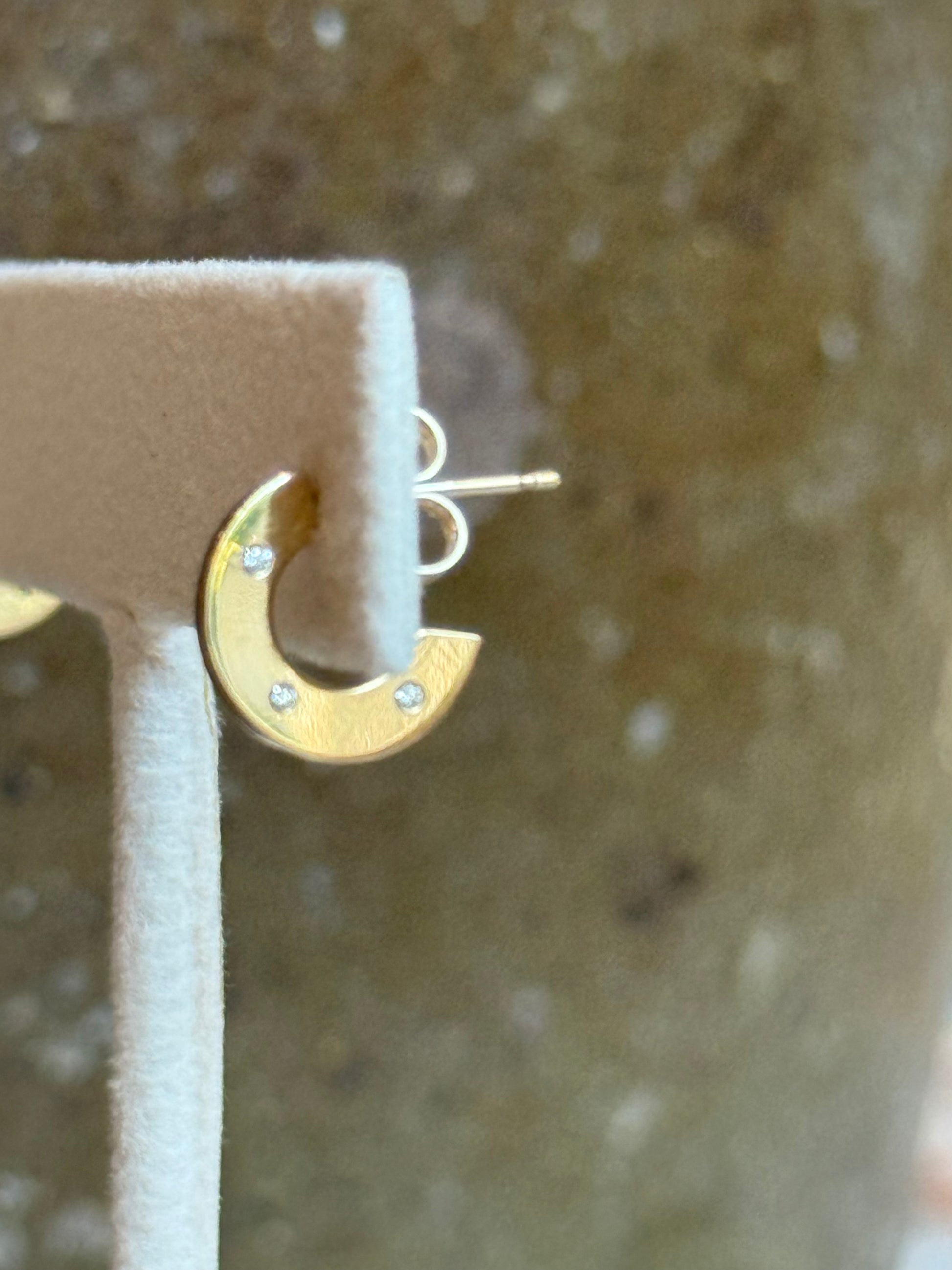 TRUE AURA || Diamond Accented Flat Hoop Earrings