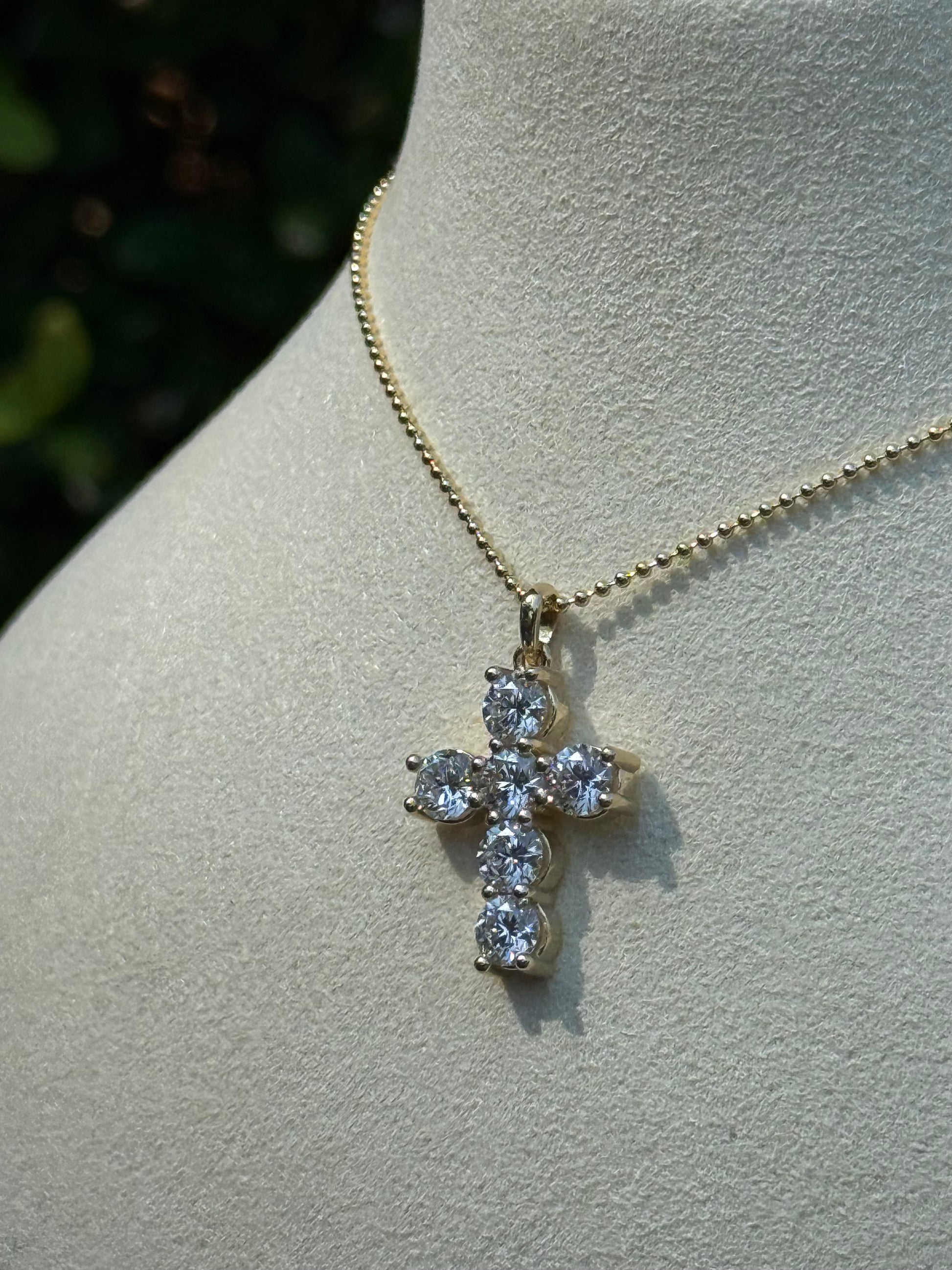 SMALL LUMINOUS CROSS || Diamond Cross Necklace