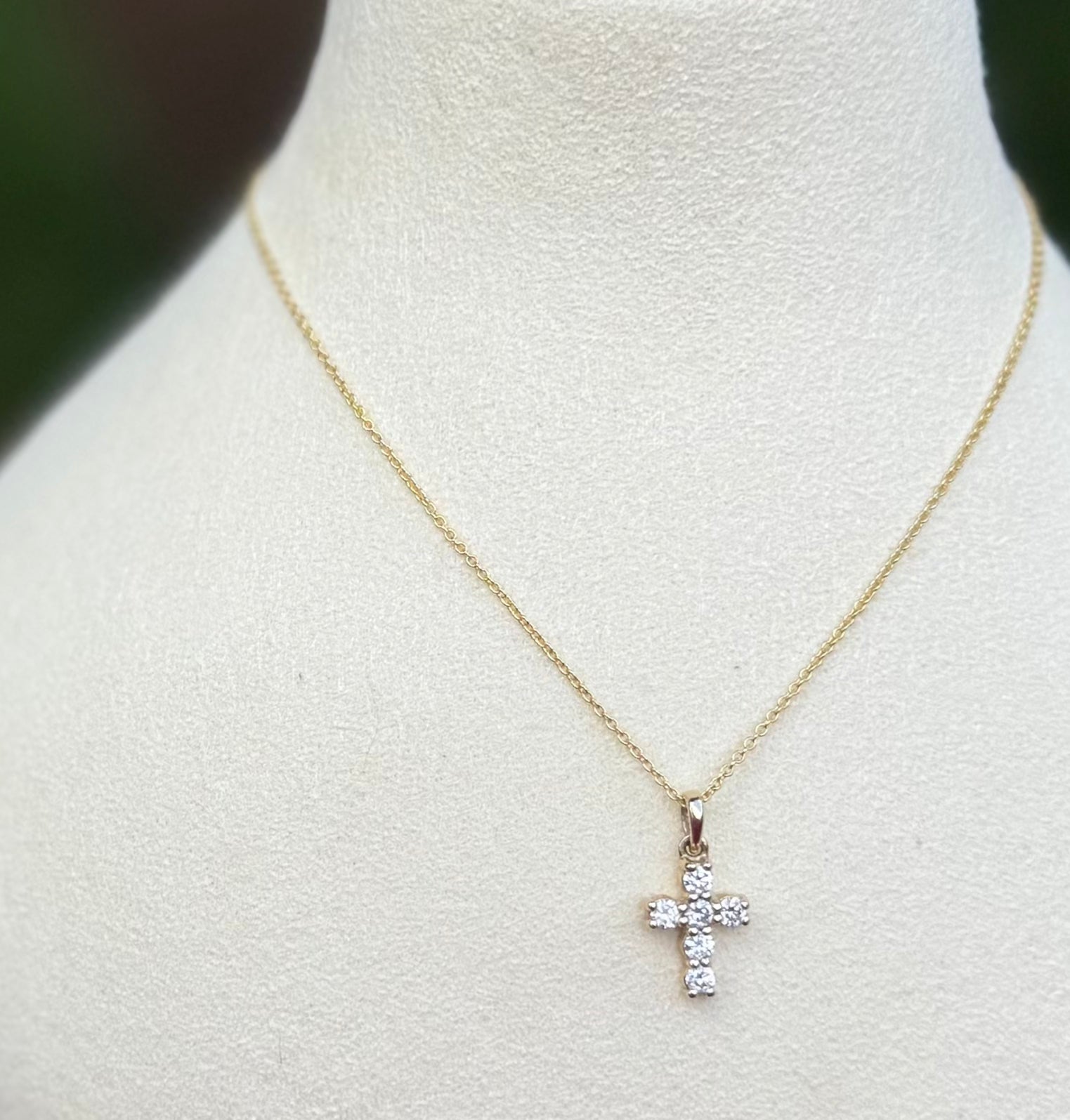 SMALL LUMINOUS CROSS || Diamond Cross Necklace