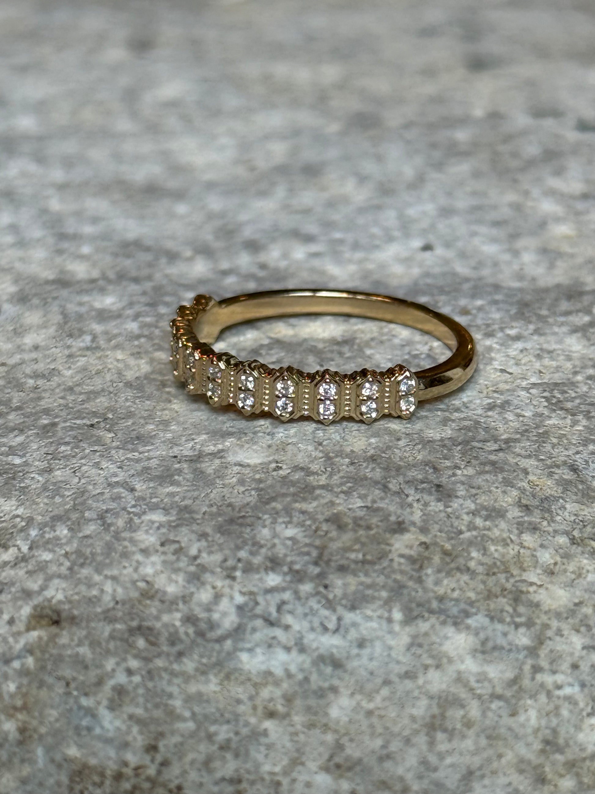 RADIANT HEIRLOOM BAND || Vintage Inspired Diamond Ring